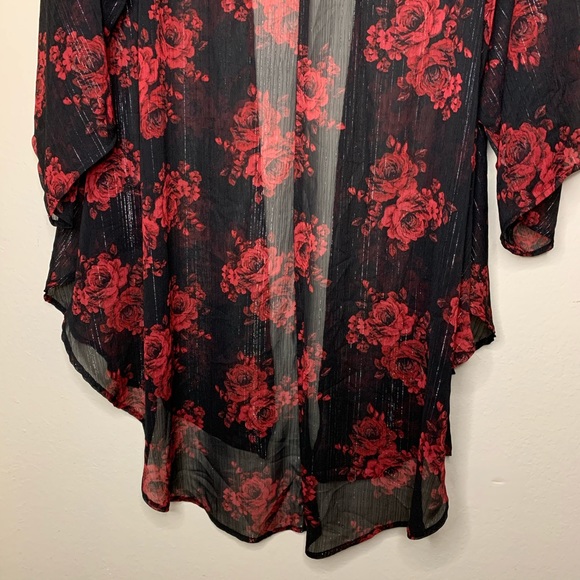 Torrid black floral sheer metallic flowy kimono - Picture 9 of 9